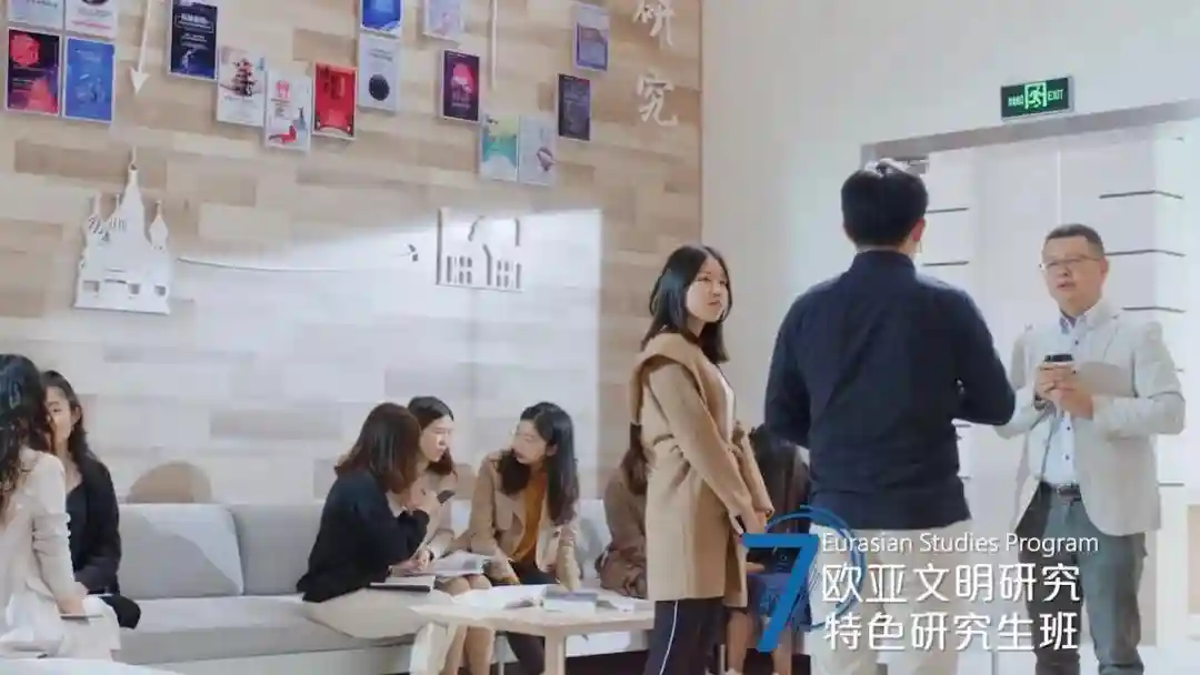 智援战疫：上海外国语大学欧亚班与他们的70份简报