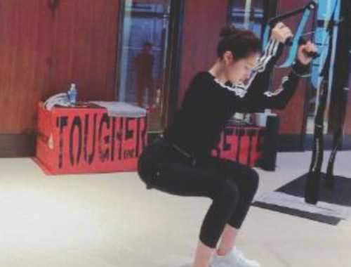 仰卧撑的正确姿势是什么